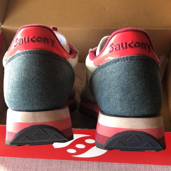 Like new in box Saucony Jazz Triple denim multi grey and burgundy sneaker 8 - Picture 5 of 9